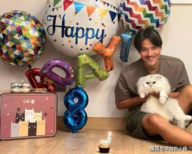 雷竞技RAYBET舒淇在家做瑜伽46岁依然苗条优雅难怪每个人都羡慕(图5)