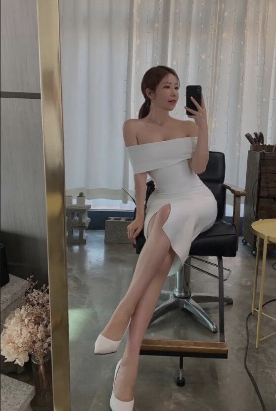 雷竞技RAYBET健身美女私密照被刷屏画面美到让人窒息(图1)