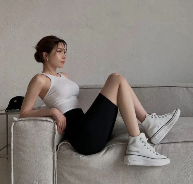 雷竞技RAYBET健身美女私密照被刷屏画面美到让人窒息(图10)