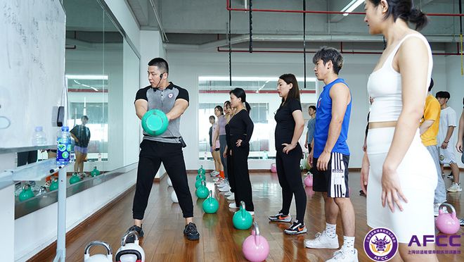 雷竞技RAYBET私人教练培训学校哪个好呢？(图1)