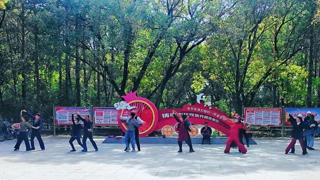 果断收藏！带上这份梅里斯假期游玩攻略冲向春天(图2)