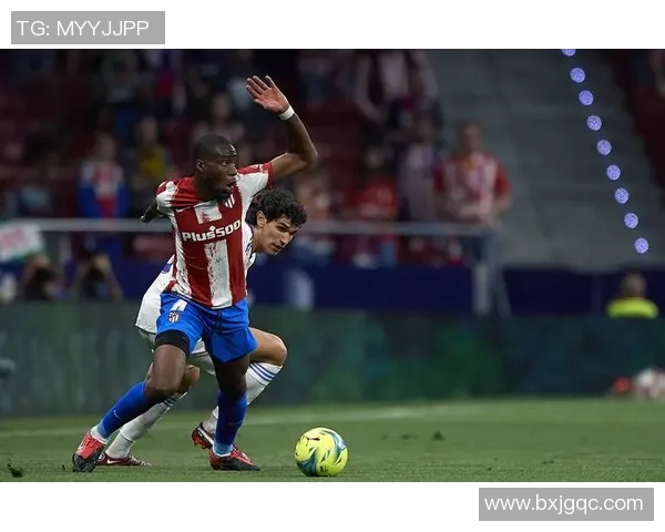 马德里竞技对阵巴伦比亚的精彩较量即将上演，谁能笑到最后